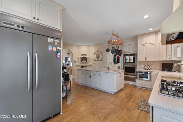 4285 Loblolly Circle SE, Southport, NC 28461