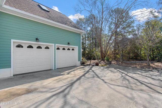 4285 Loblolly Circle SE, Southport, NC 28461