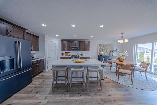 2928 Winnebago DRIVE, Summit, WI 53066