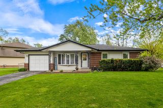 948 Carswell Court, Elk Grove Village, IL 60007