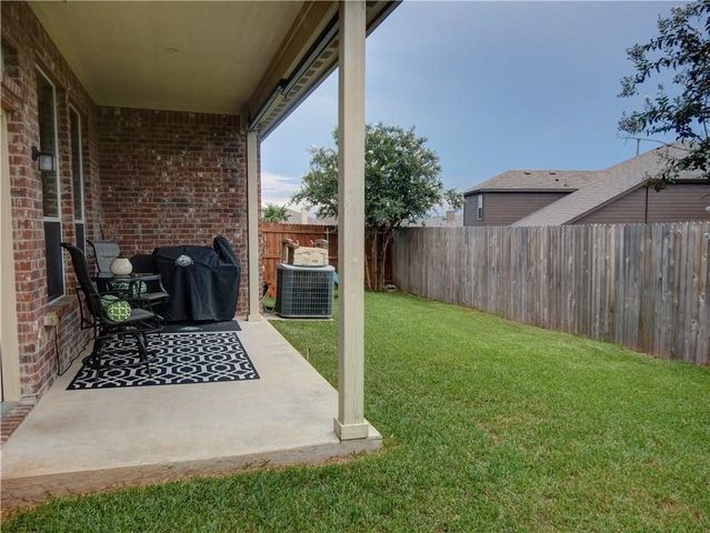2808 Cedar Ridge Lane, Fort Worth, TX 76177
