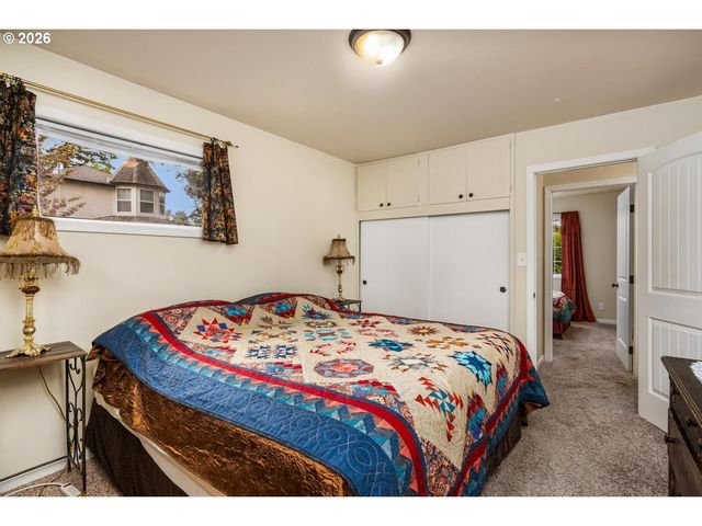 17820 Se CANDY Ln, Milwaukie, OR 97267