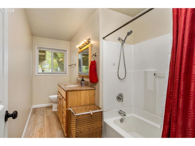 17820 Se CANDY Ln, Milwaukie, OR 97267