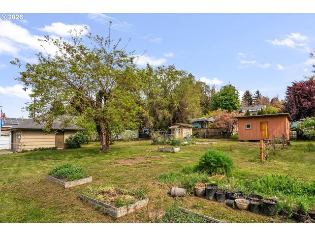 17820 Se CANDY Ln, Milwaukie, OR 97267