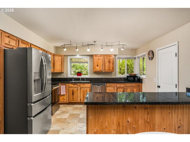 17820 Se CANDY Ln, Milwaukie, OR 97267