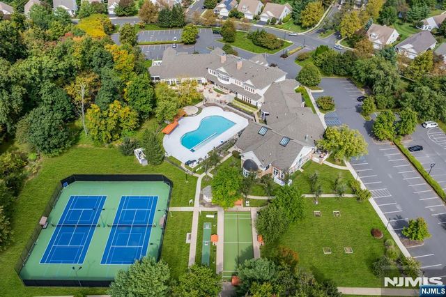2304 Conrad Way 2304 Building 2, Franklin, NJ 08873
