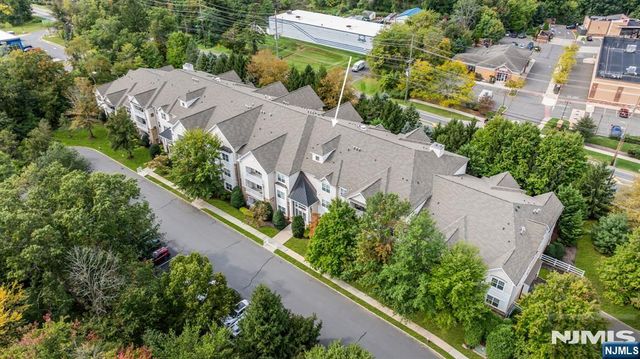 2304 Conrad Way 2304 Building 2, Franklin, NJ 08873