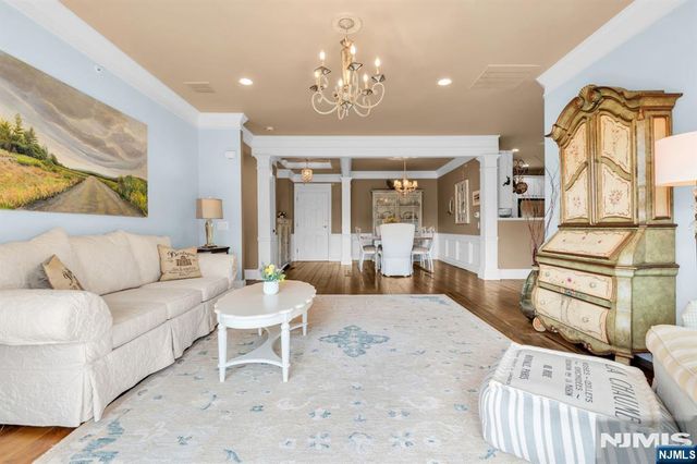 2304 Conrad Way 2304 Building 2, Franklin, NJ 08873