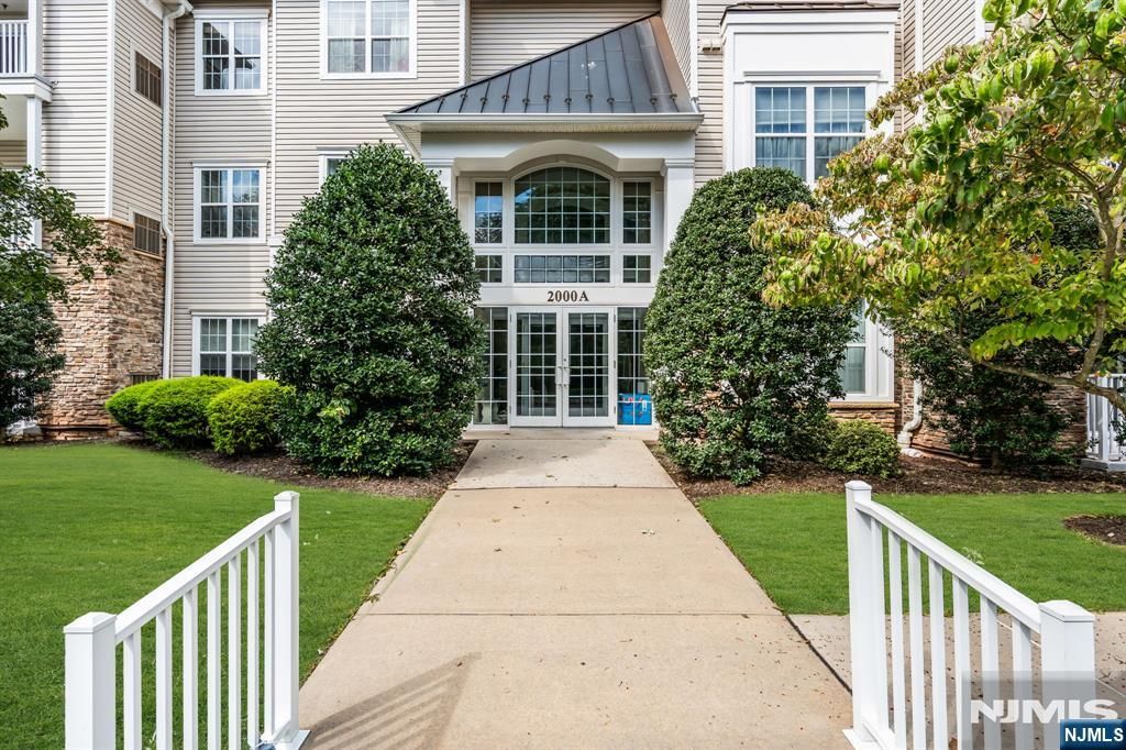 2304 Conrad Way 2304 Building 2, Franklin, NJ 08873