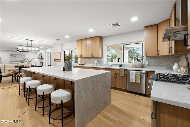 1106 N VILLA NUEVA Drive, Litchfield Park, AZ 85340