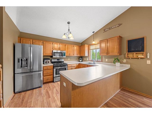 2870 Jordan Drive, Saint Paul, MN 55125