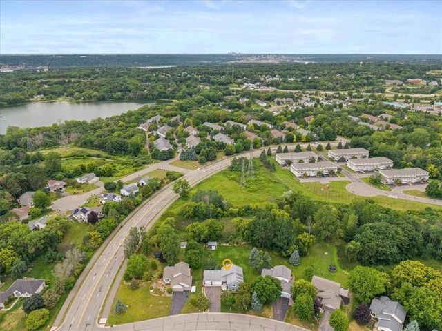2870 Jordan Drive, Saint Paul, MN 55125