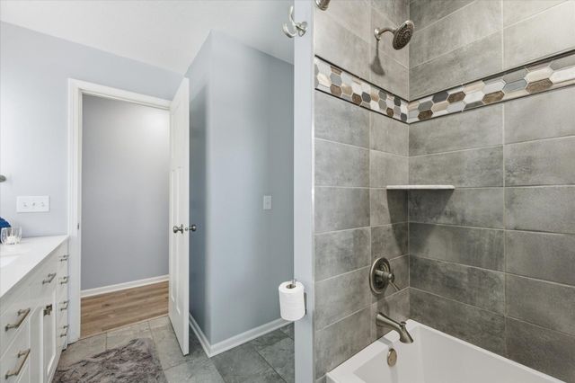 6424 Zealand Avenue N, Brooklyn Park, MN 55428