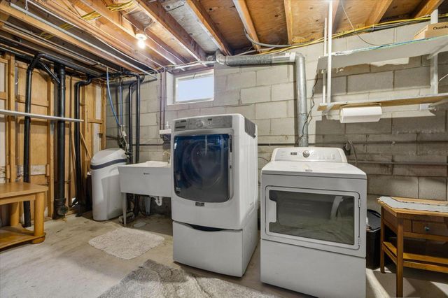 6424 Zealand Avenue N, Brooklyn Park, MN 55428