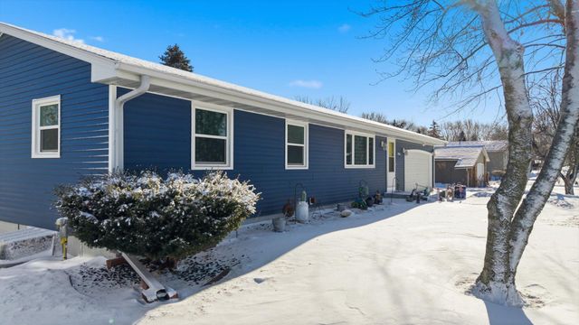 6424 Zealand Avenue N, Brooklyn Park, MN 55428