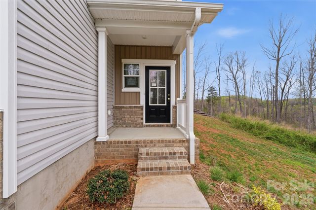 1325 Western Hills Lane, Vale, NC 28168