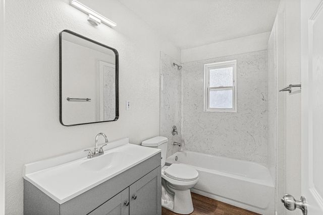 580 Lampasas Ave, Sacramento, CA 95815