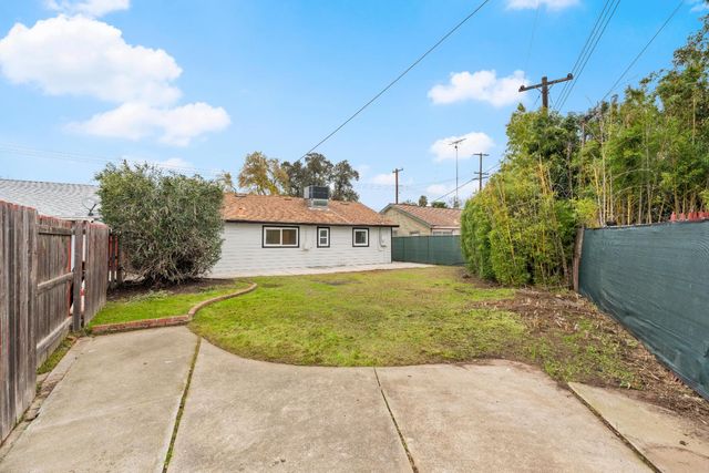 580 Lampasas Ave, Sacramento, CA 95815