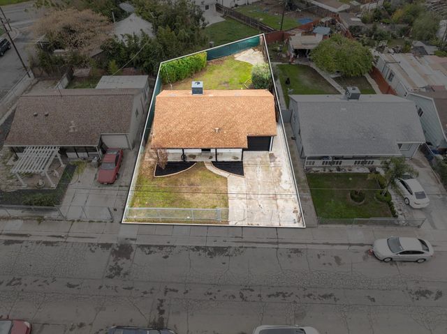 580 Lampasas Ave, Sacramento, CA 95815