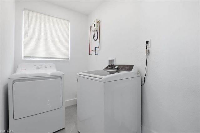 3420 SE 4th PL, Cape Coral, FL 33904