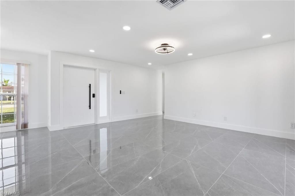 3420 SE 4th PL, CAPE CORAL, FL 33904 — photo 4