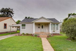 905 Madison Avenue, Wood River, IL 62095