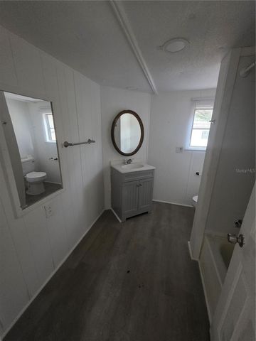 204 JOHNTRY ROAD, Hawthorne, FL 32640