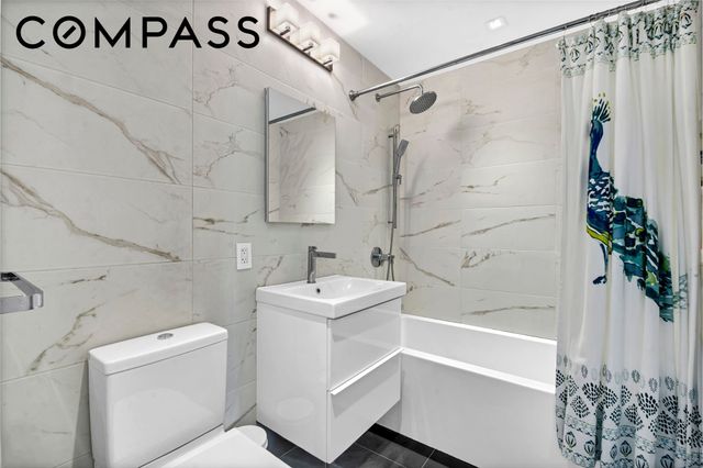 152 E 118th St Apt 5E, New York City, NY 10035