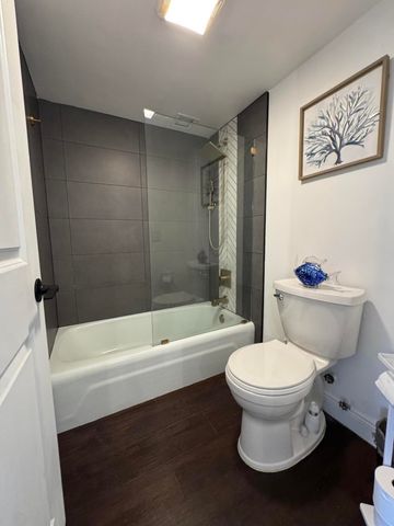 6 Royal Palm Way 202, Boca Raton, FL 33432