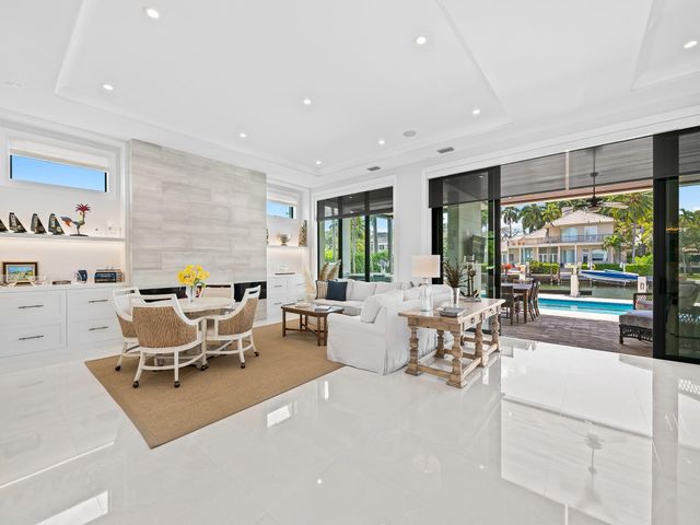 301 NE 23RD Avenue, Fort Lauderdale, FL 33305