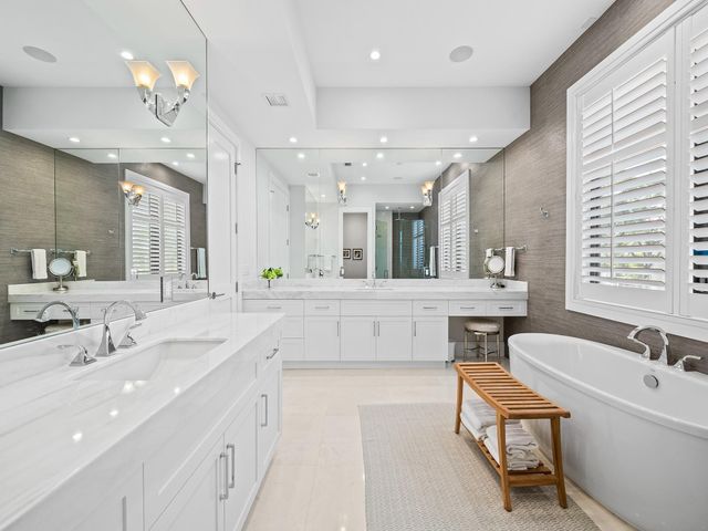 301 NE 23RD Avenue, Fort Lauderdale, FL 33305