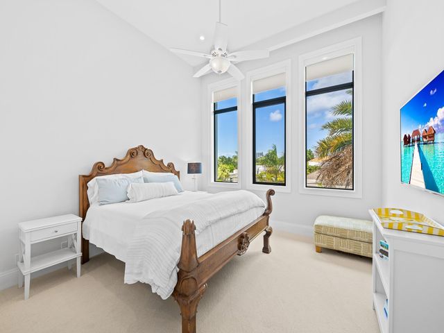 301 NE 23RD Avenue, Fort Lauderdale, FL 33305