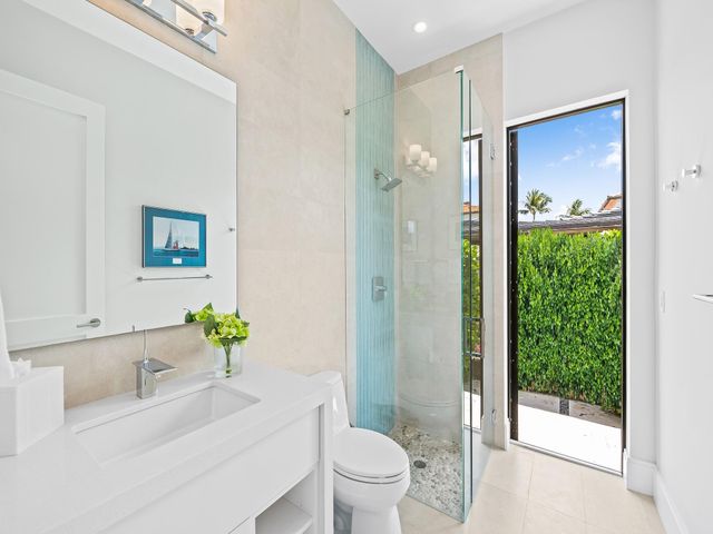 301 NE 23RD Avenue, Fort Lauderdale, FL 33305