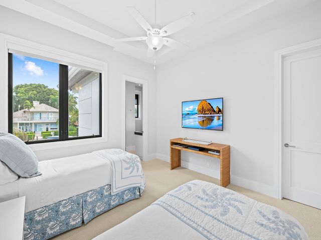 301 NE 23RD Avenue, Fort Lauderdale, FL 33305