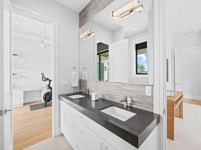 301 NE 23RD Avenue, Fort Lauderdale, FL 33305