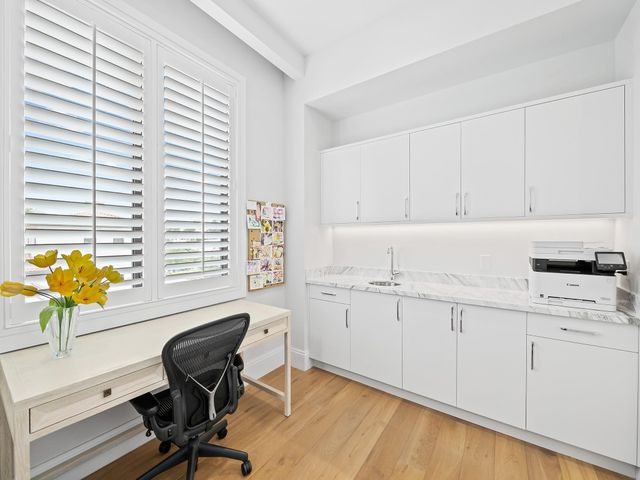 301 NE 23RD Avenue, Fort Lauderdale, FL 33305