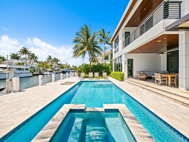 301 NE 23RD Avenue, Fort Lauderdale, FL 33305