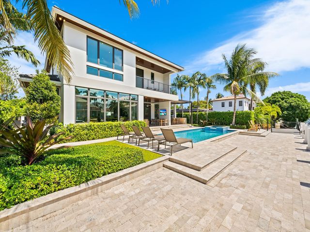 301 NE 23RD Avenue, Fort Lauderdale, FL 33305