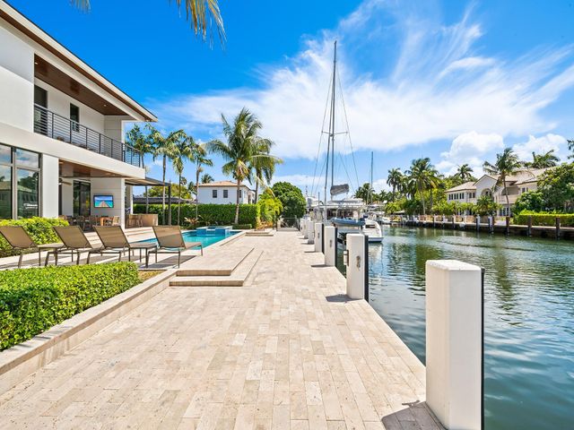 301 NE 23RD Avenue, Fort Lauderdale, FL 33305