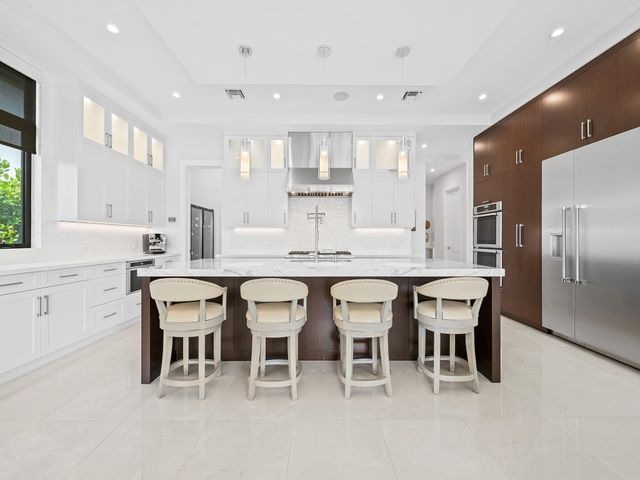 301 NE 23RD Avenue, Fort Lauderdale, FL 33305