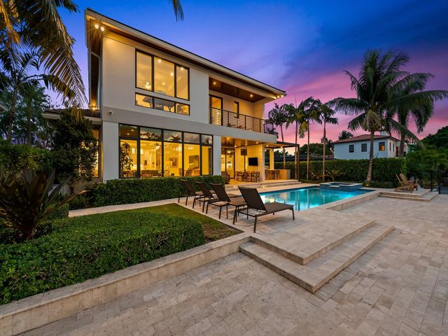 301 NE 23RD Avenue, Fort Lauderdale, FL 33305