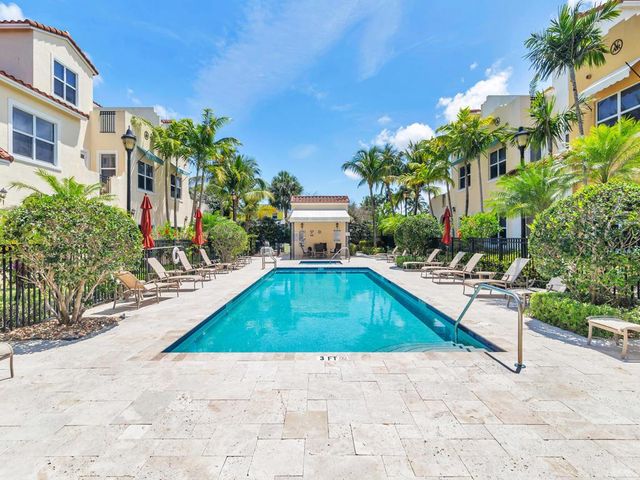 3673 Historic Lane, West Palm Beach, FL 33401