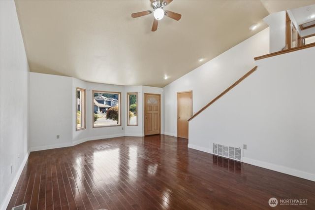 14016 SE 156th Court, Renton, WA 98058