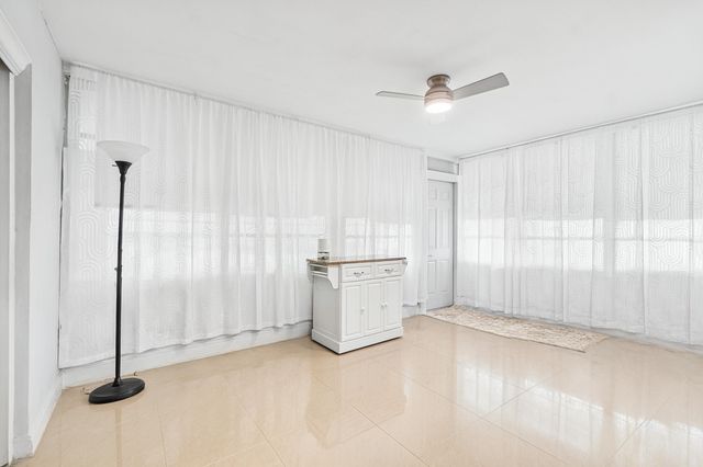 904 SW 5th Avenue, Boynton Beach, FL 33426