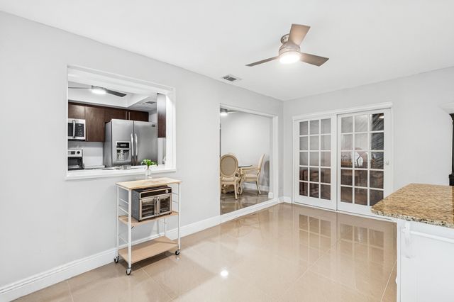 904 SW 5th Avenue, Boynton Beach, FL 33426