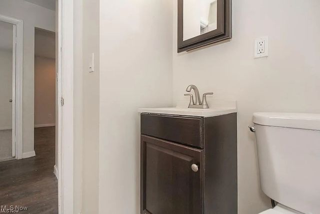 2337 Greenvale Road, Cleveland, OH 44121