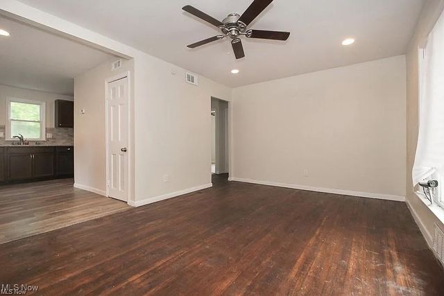 2337 Greenvale Road, Cleveland, OH 44121