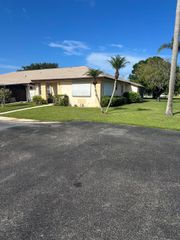 5796 Moss Court 7, Fort Pierce, FL 34982