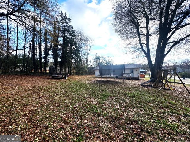 5609 Oconee Street, Lula, GA 30554