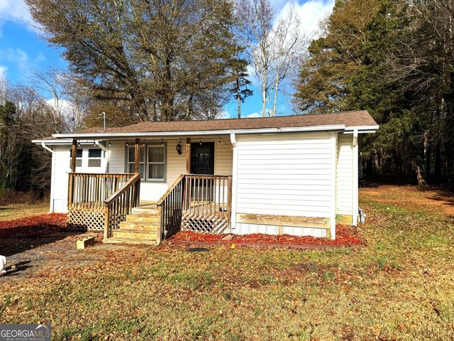 5609 Oconee Street, Lula, GA 30554